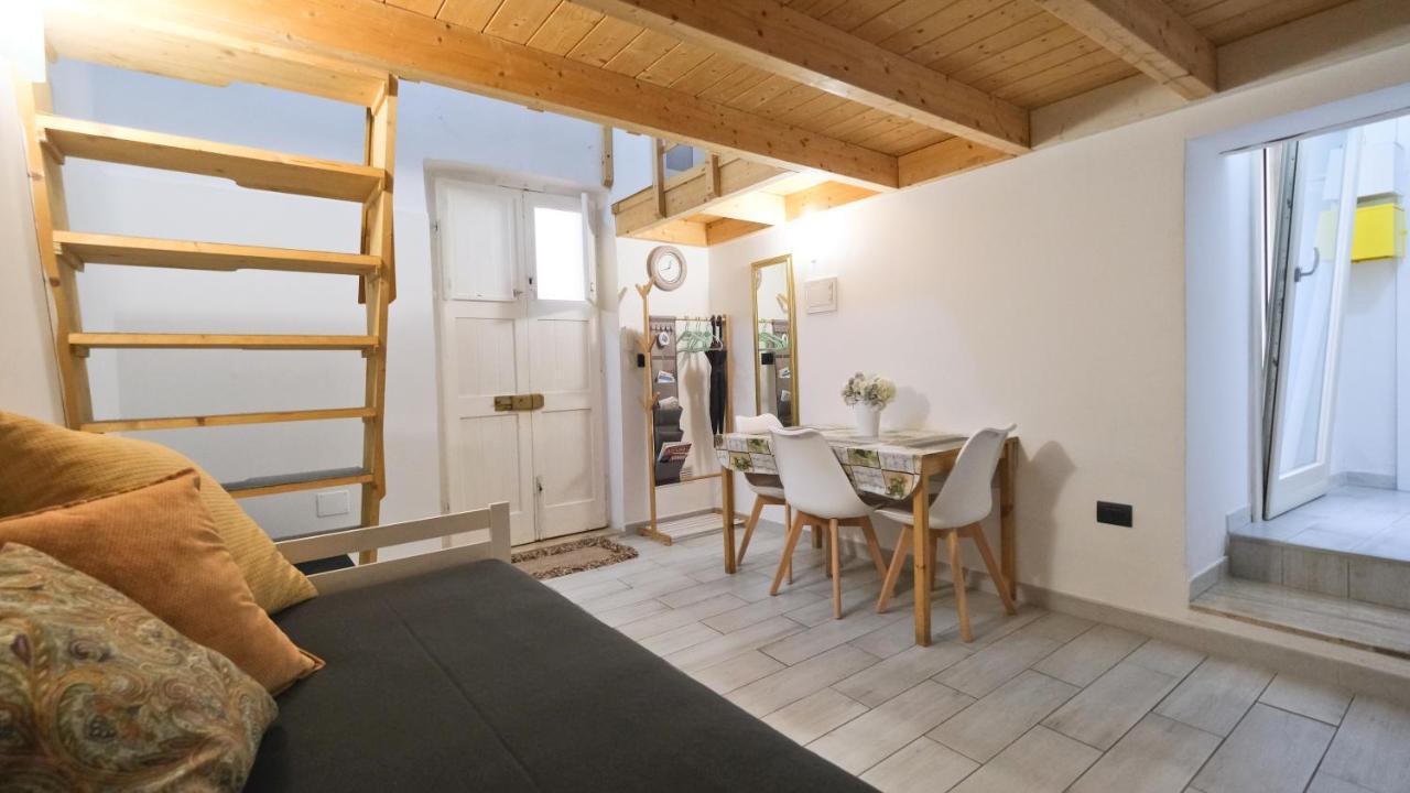 브린디시 Monolocale Porta Napoli 아파트 외부 사진